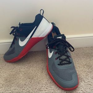 Nike Metcon 1 (Men’s size 10.5)